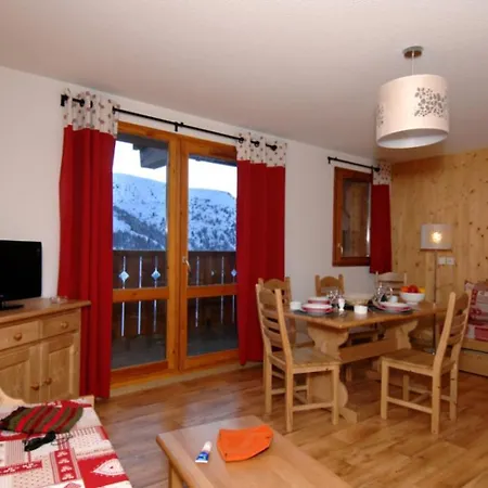 3p 8 Panorama 1 * Valmeinier